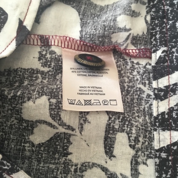 HD in Paris for Anthro Laurel Floral Tank Top - Picture 8 of 8